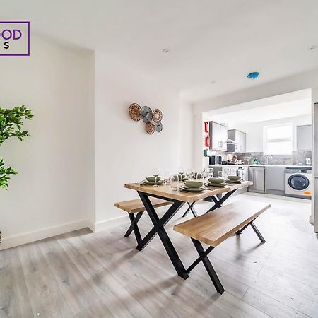 Brand New, 2 Bed 1 Bath, Modern Town Center Apartment, Free Wifi & Netflix By Redwood Stays Aldershot Exteriér fotografie