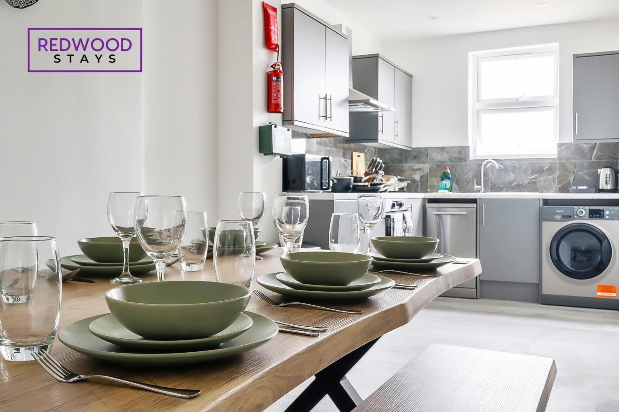 Brand New, 2 Bed 1 Bath, Modern Town Center Apartment, Free Wifi & Netflix By Redwood Stays Aldershot Exteriér fotografie